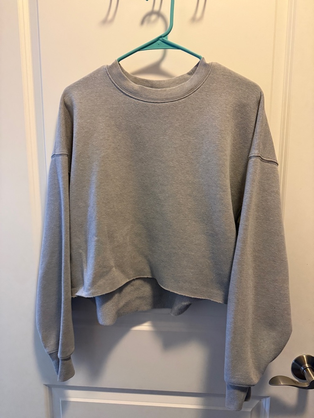 wild fable Light Gray Cropped Crewneck Sweatshirt